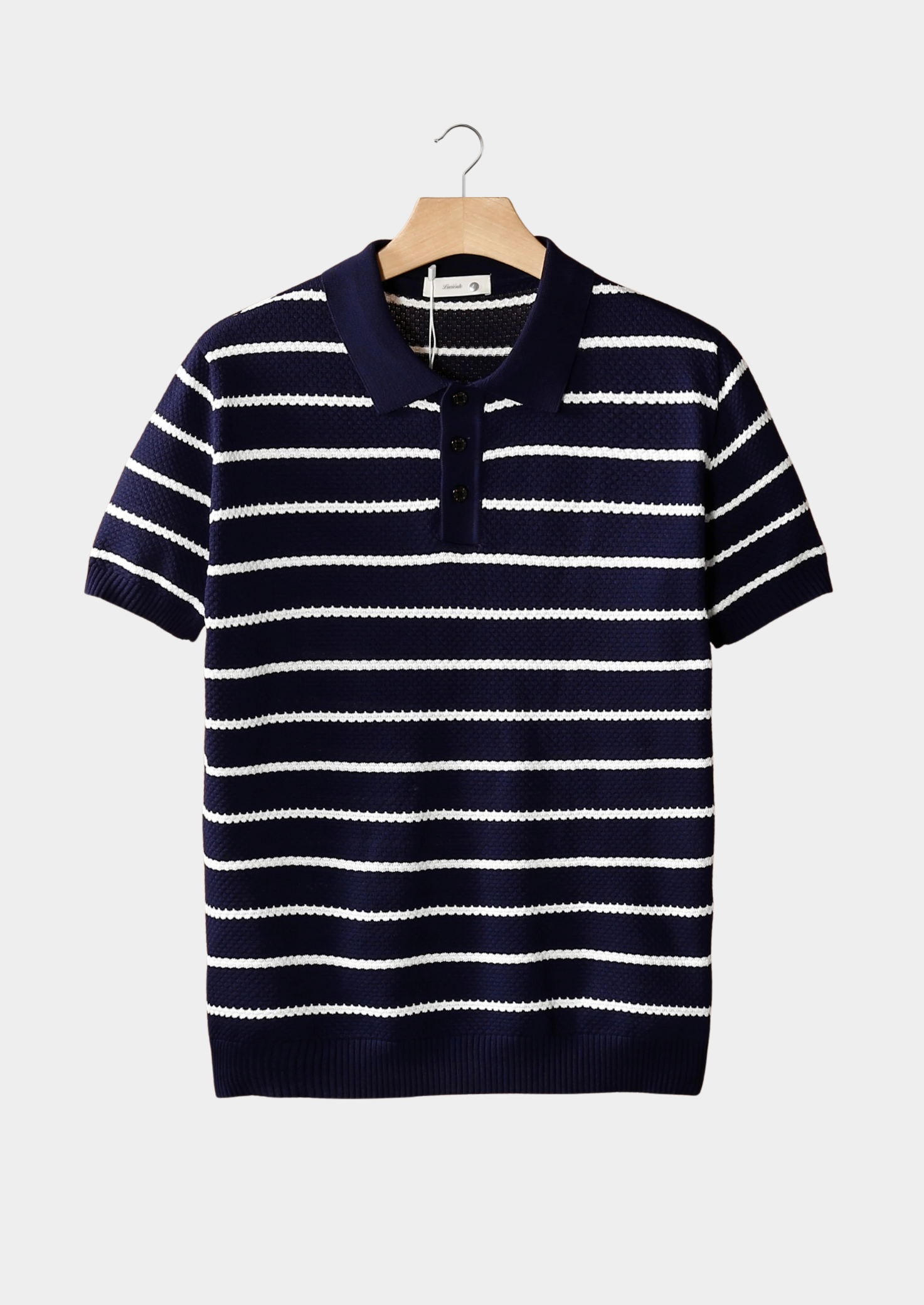 POLO À RAYURES ET À BOUTONS TEXTURÉS